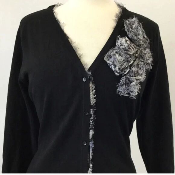 Red Brand Black V Neck Cardigan Size L 3D Flowers - Picture 1 of 8